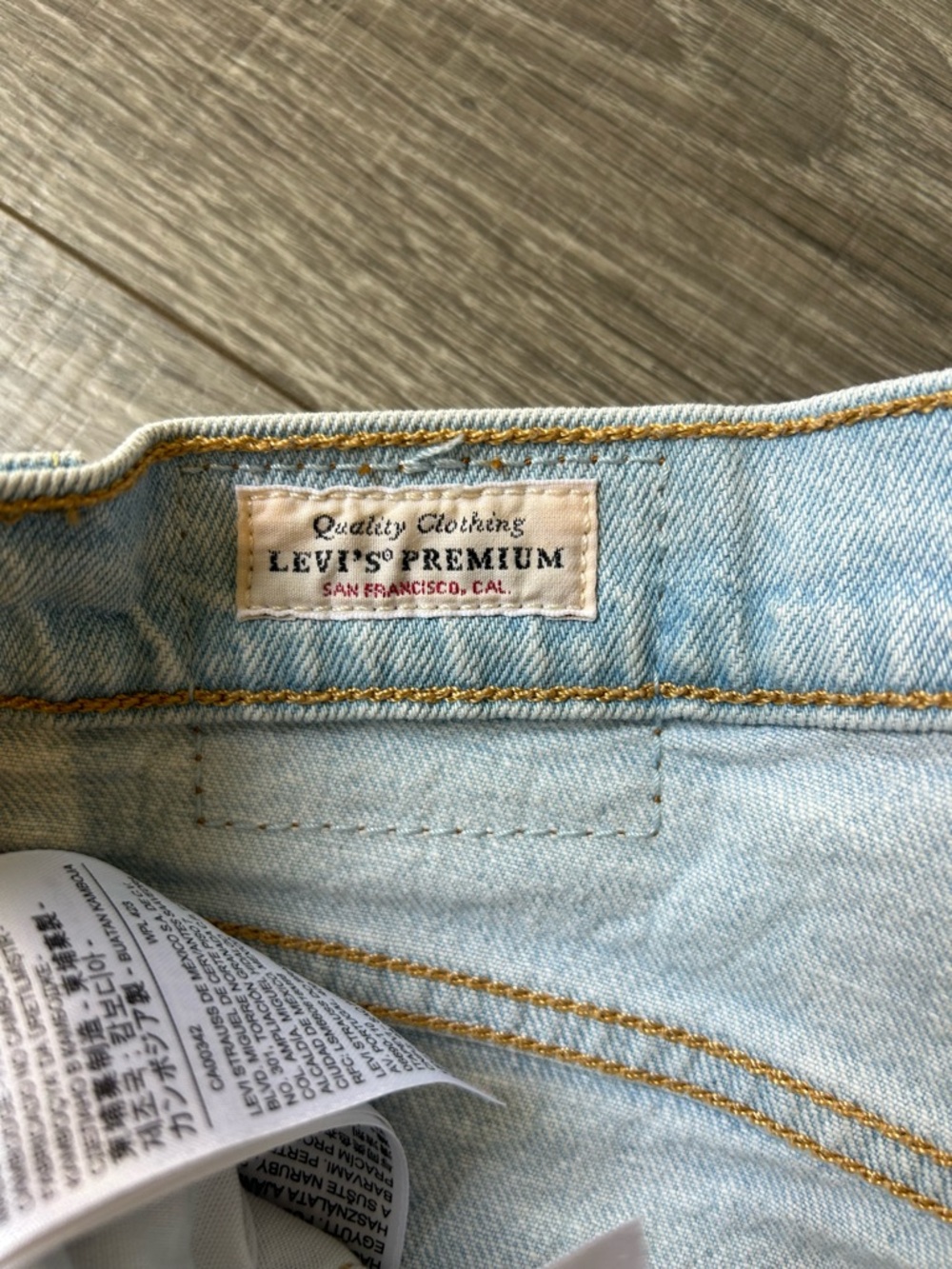 Levi's Premium 501 Light Blue Skinny Leg Jeans with Frayed Hem - Picture 3 of 5